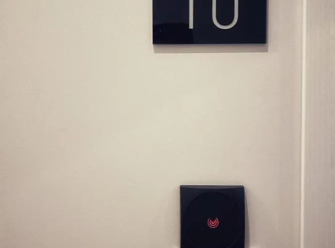 Alojamento de Acomodação e Pequeno-almoço Lumarooms 4*