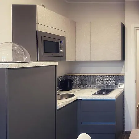 Lumarooms Bed and breakfast 4*