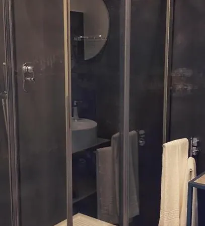 Lumarooms Bed and breakfast 4*