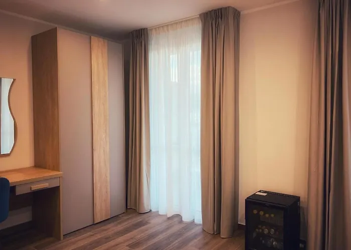 Lumarooms Bed & Breakfast