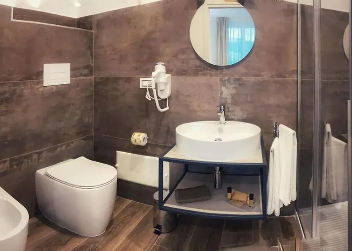 Lumarooms Bed & Breakfast 4*