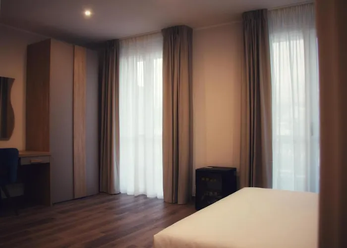 Lumarooms Bed & Breakfast